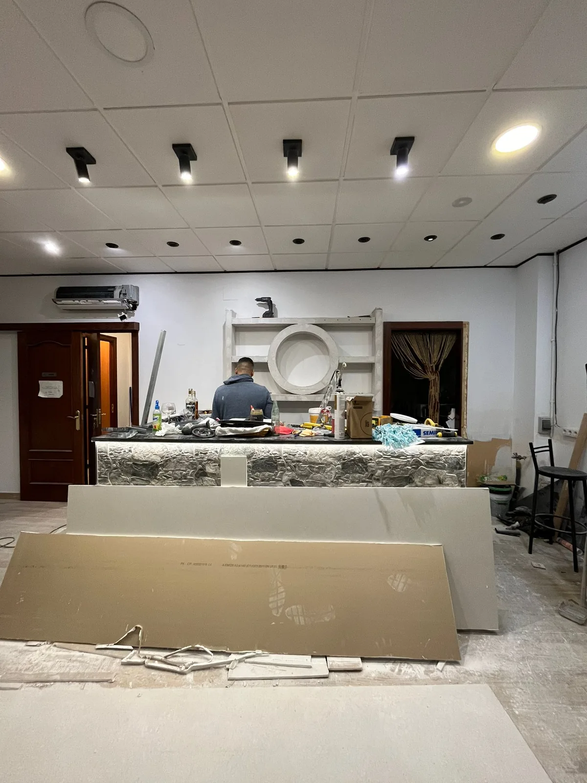 Reforma de zona de barra